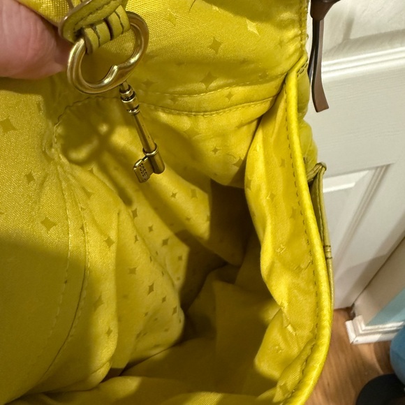 Yellow and Blue FOSSIL pebbleleather Women's Shoulder/Crossbody Bags (set of 2) - Picture 10 of 16